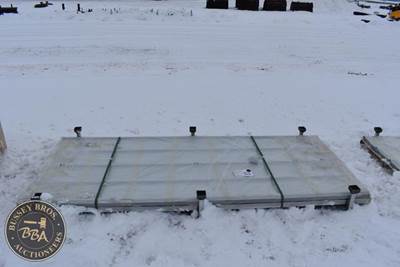 SDLANCH WHITE METAL SIDING