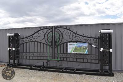 Gate