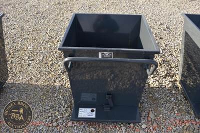Iranch Rolling Dump Hopper