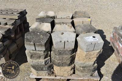 Skid Lot Of Assorted Paver Bricks