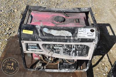 9500 Watt Portable Generator Electric Start 110 Plugs 30amp Plugs,