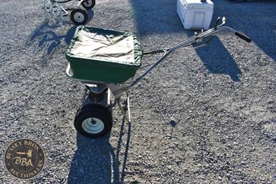 A.M. LeonArd BroAdcAst SpreAder, FeAturing A stAinless Steel frAme, pneumAtic