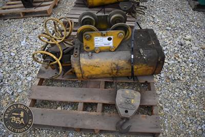 Gardiner-Denver 43-G Industrial Hoist, 2 Ton Capacity, Electric Power Source,
