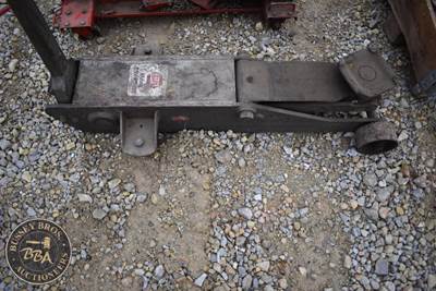 Hein-Werner 91-660 10 Ton Floor Jack, Lifting Range Of 5¾"-25"