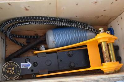 Bisontek Mini Excavator Breaker Attachment Sells With Charge Cylinder And Tool