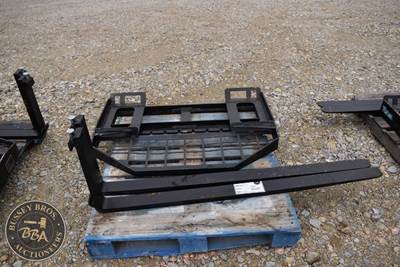 Future Skid Steer Fork Attachment, 60 In Forks, 2650 lbs Max Weight Capacity,
