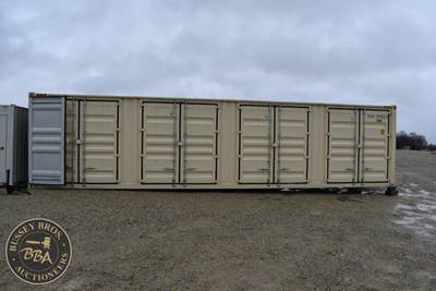 RC Car RC-G4.4 Electric Forklift, Front Seat, Rear Cargo Bed, Mirrors, Has