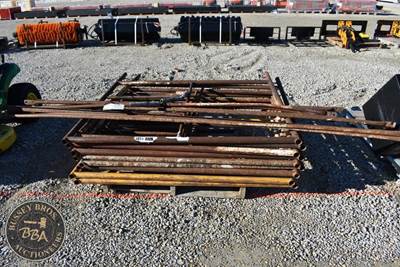 Truck Tool Boxes Lot Contains 2 Truck Boxes,