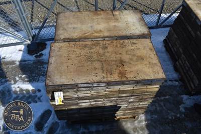 Lot Contians 30 Panels