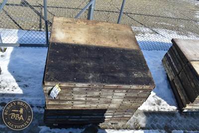 Lot Contians 30 Panels