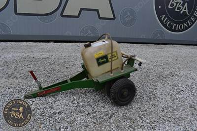 Hardy Lawn Sprayer, Pull Type