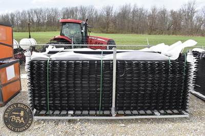 Galvanized Steel Public Space Fence Qty Of 30, 4 Rail, Unleaded Powder Coat, New