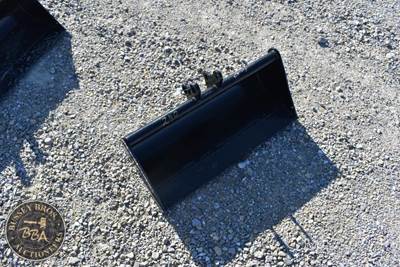 32 Inch Mini Digging Bucket Fits Mini Excavator, New/Unused