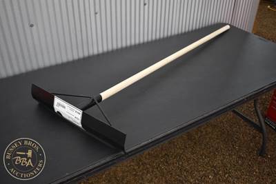 Kraft Wood Handled Concrete Rake 20inch Rake, New/Unused