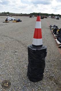 Construction Pylons 25 Count, New/Unused