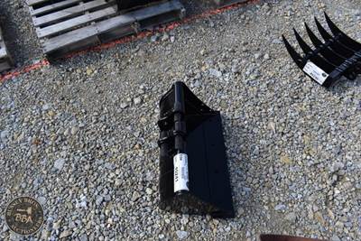 Toothless Flat Bucket Attachment Mini Excavator Mount, New/Unused