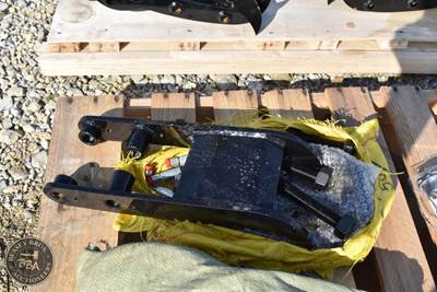 Hydraulic Thumb Mini Excavator Mount, New/Unused