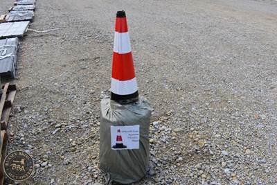 Safety Traffic Cones 15in x 27in, Quantity 20, New/Unused