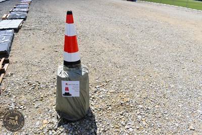 Safety Traffic Cones 15in x 27in, Quantity 20, New/Unused