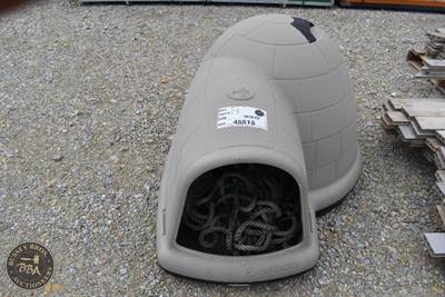 Petmate Indigo Igloo Dog House With Rope, Plus