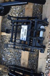 Iranch Mini Hydr Grapple Attachment Mini Excavator Attachment, New/Unused