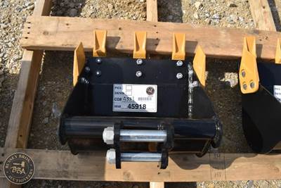 Iranch Mini Trenching Bucket Attachment Mini Excavator Attachment, New/Unused