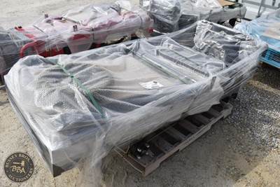 Black, Rear Cargo Bed, Bench Seat, Lights