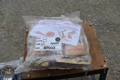 Ratchet And Binder Set Lot Contains 10-2200lb Capacity Ratchet Straps, With J