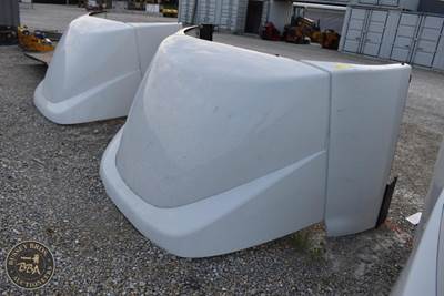 Volvo Compatible Wind Deflector For Semi Cab