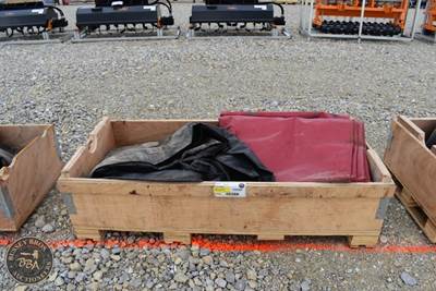 Tarp(S)  Red, Black
