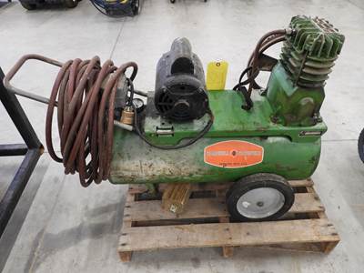 Campbell Hausfeld Air Compressor, 115 Volt, Single Stage W/Air Hose
