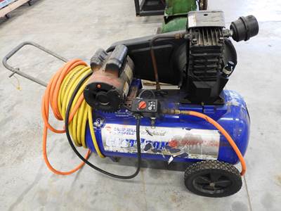 Campbell Hausfeld Portable Air Compressor, 115 Volt, Single Stage W/Air Hose