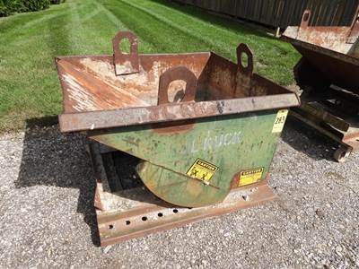 Jesco 1/2 Yard Self Dumping Hopper