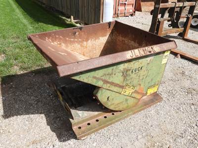 Jesco 1/2 Yard Self Dumping Hopper On Casters