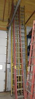 Cuprum 40' Fiberglass Extension Ladder