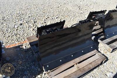 39in, Mini Skid Steer Mount, Hydraulic