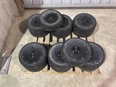 (14) GAuge Wheels Removed From A John Deere 1770 Corn plAnter; Wheel And Tire