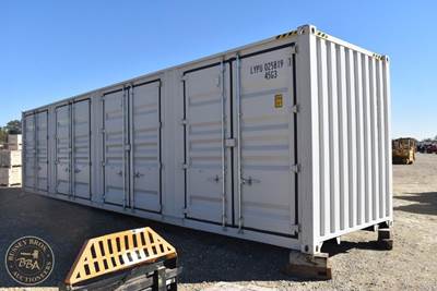 SHIPPING CONTAINER