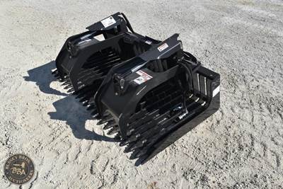 Stout Buckets XHD 72-3 Grapple Attachment Skid Steer Mount, Double Grapple, 72