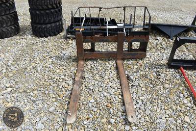 PALLET FORK ATTACHMENT