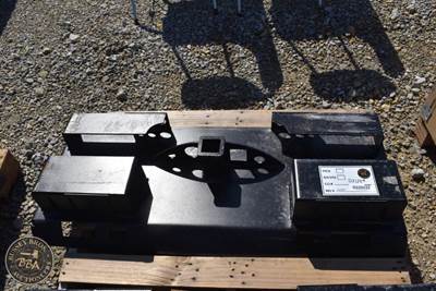 RECEIVER HITCH PLATE ATTACHMENT