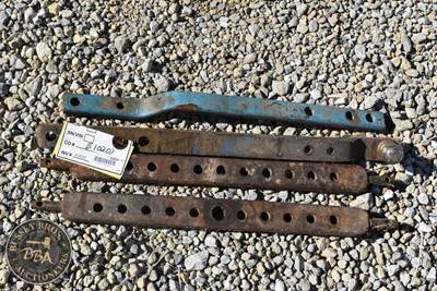 SPREADERS AND DRAW BARS