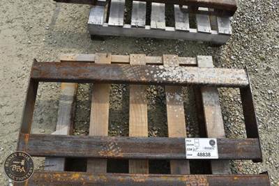 STEEL MOUNT FRAME ATTACHMENT