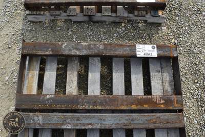STEEL MOUNT FRAME ATTACHMENT