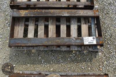 STEEL MOUNT FRAME ATTACHMENT