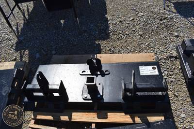 THREE-POINT HITCH ATTACMENT