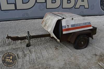 TOWABLE AIR COMPRESSOR