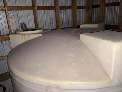 UpRight POLY CHEMICAL STORAGE TANK