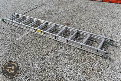 WARNER 20FT AULUMINUM EXTENSION LADDER