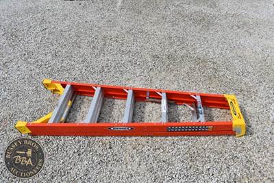 WARNER 8FT STEP LADDER